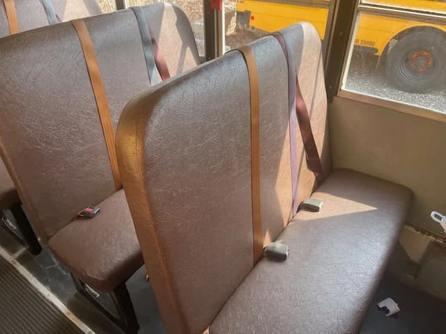 30 Matching Buses Package Deal - Image 19