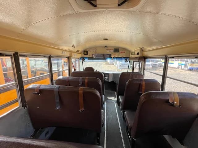 30 Matching Buses Package Deal - Image 26