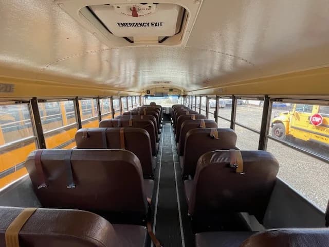 30 Matching Buses Package Deal - Image 27