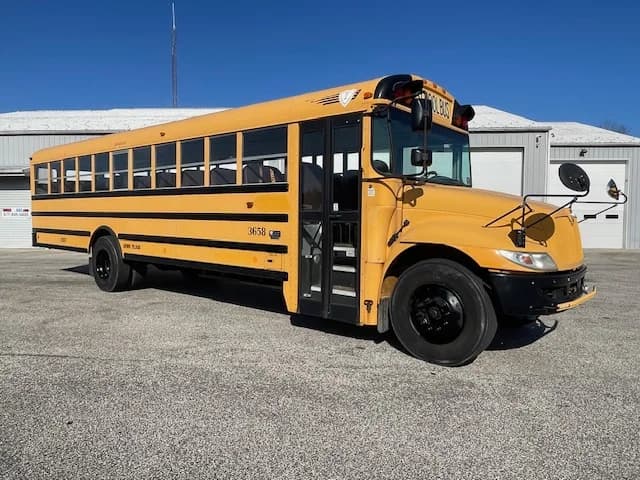 30 Matching Buses Package Deal - Image 10