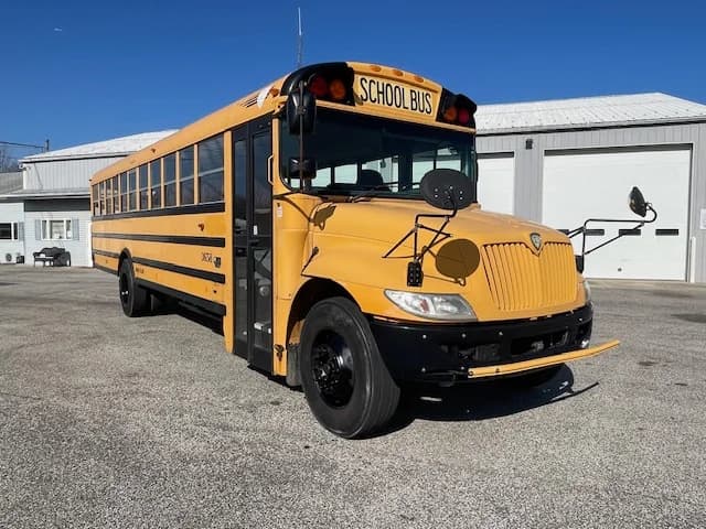 30 Matching Buses Package Deal - Image 7