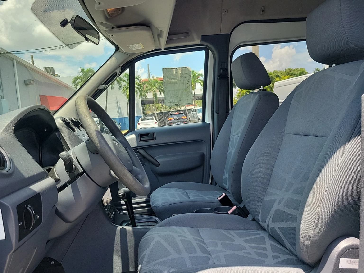 2013 Ford Transit XLT Passenger Van - Image 5