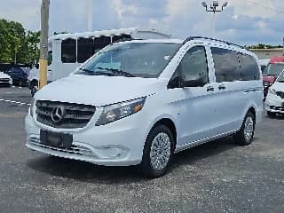 2017 Mercedes-Benz Metris bus