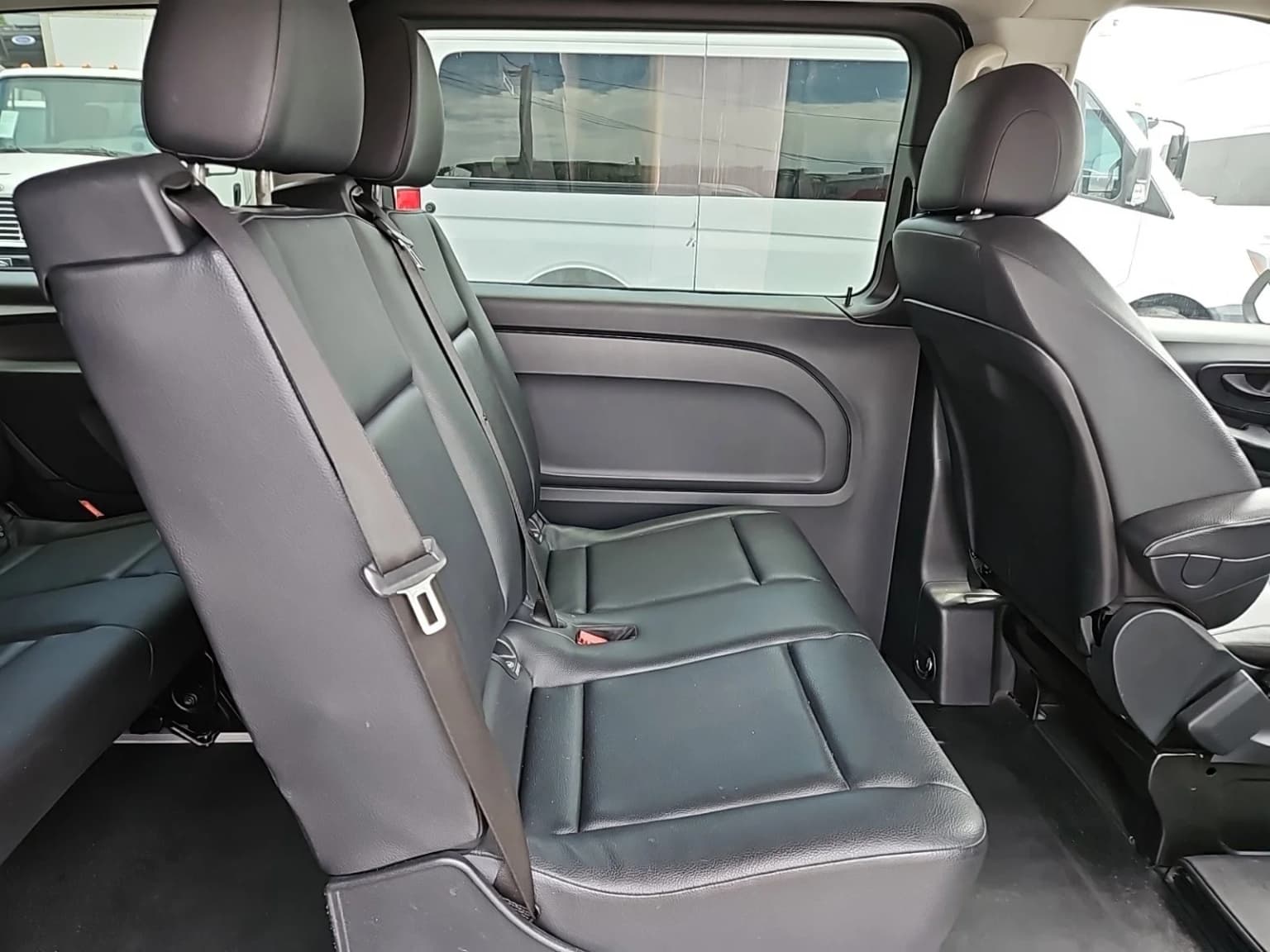2017 Mercedes Benz Metris Passenger Van - Image 8