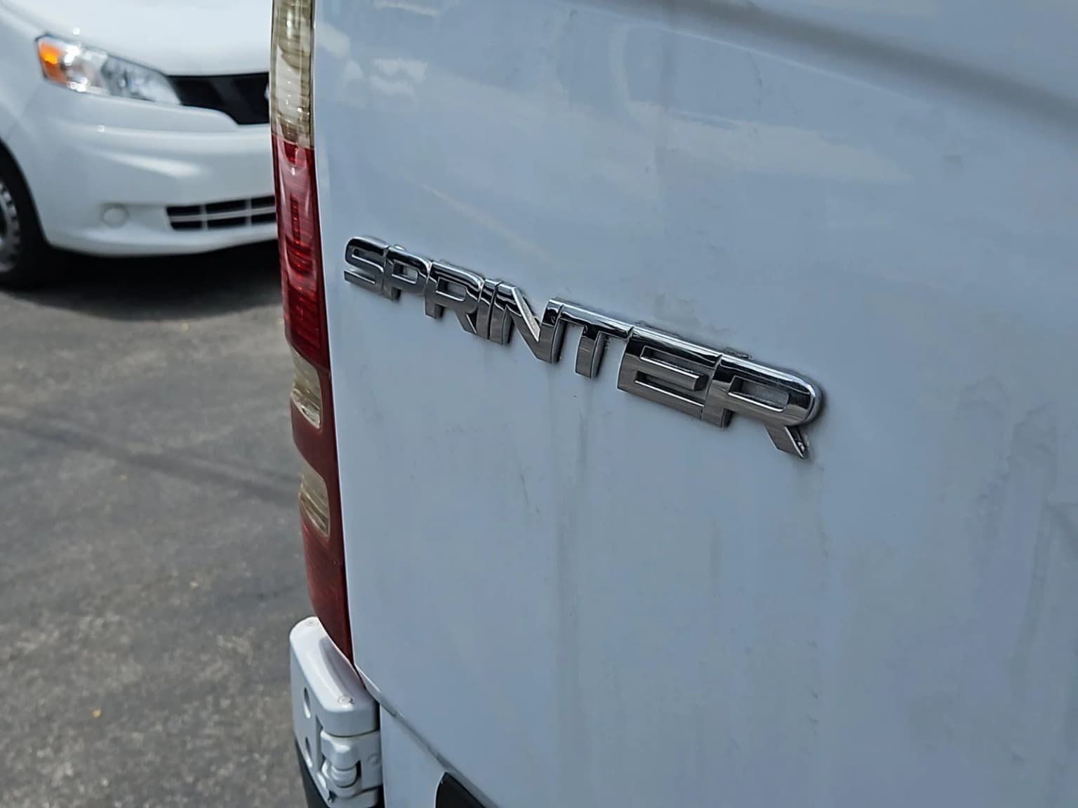 2017 Freightliner Sprinter High Roof Passenger Van - Image 9
