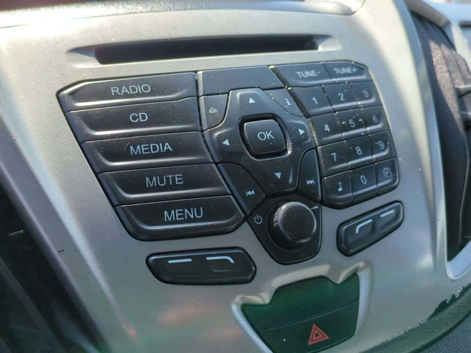 2015 Ford Transit Wagon XL Passenger Van - Image 6