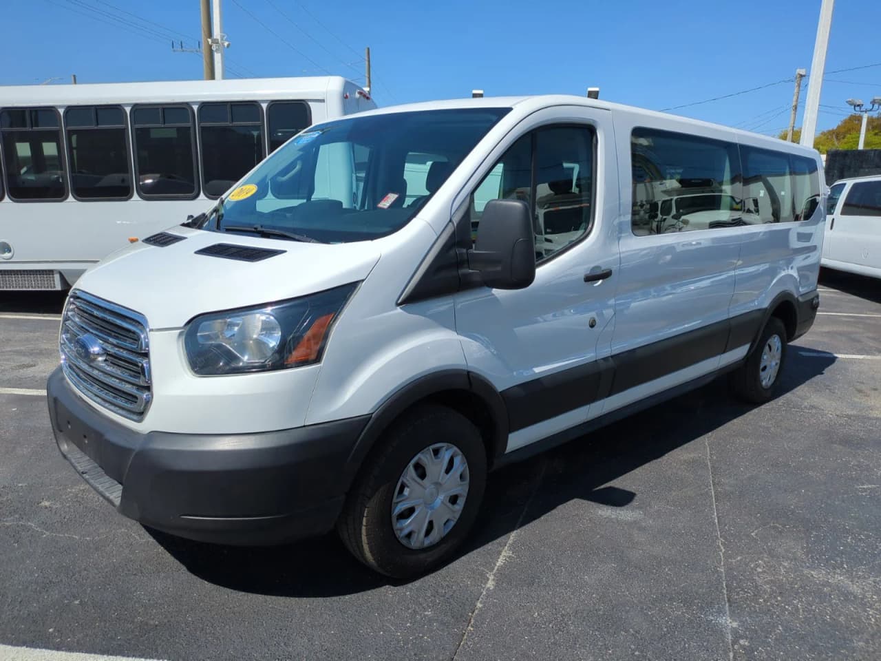 Transit XL #21899 - Image 1