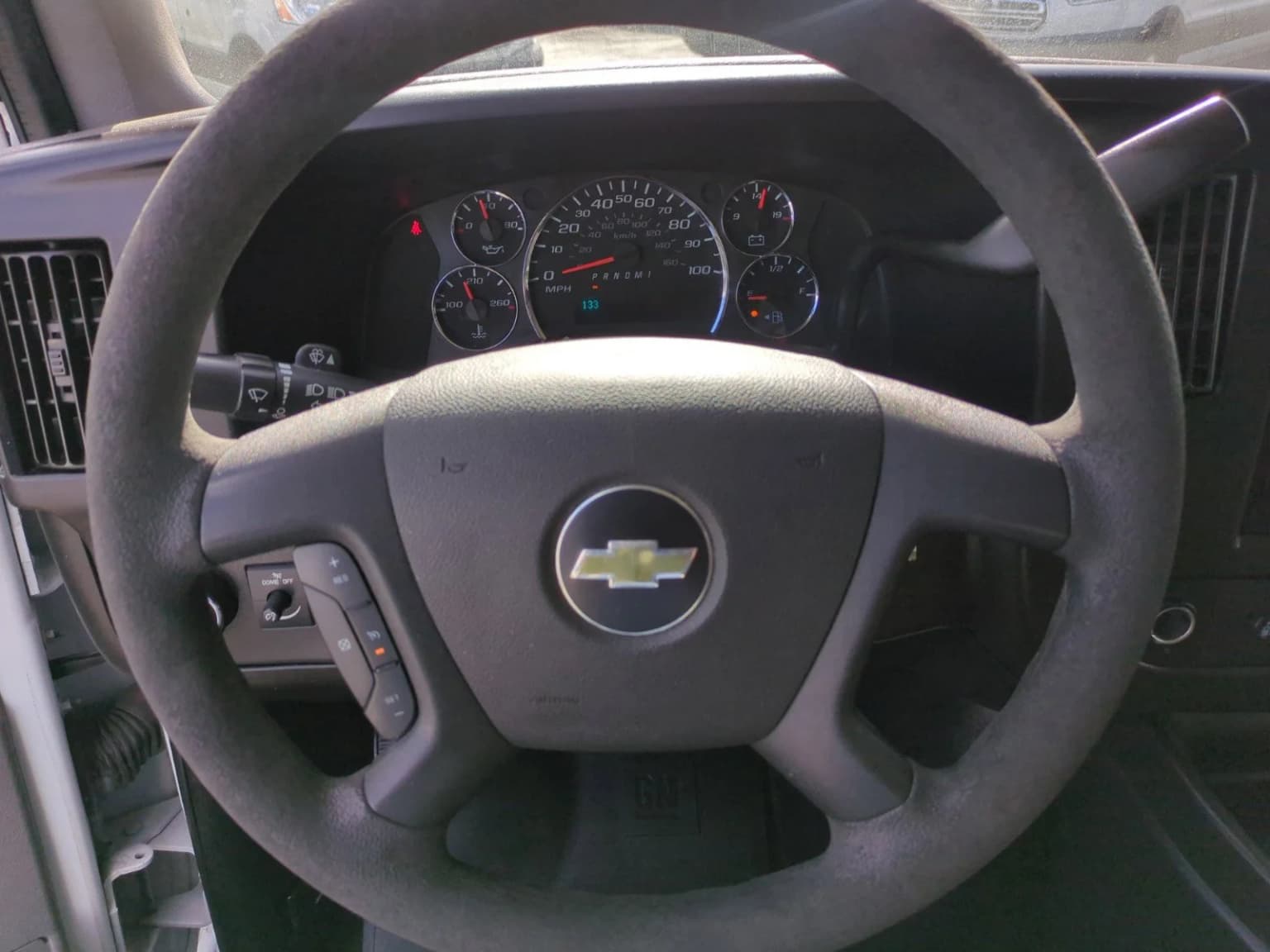 2019 Chevrolet Express Passenger Van - Image 4