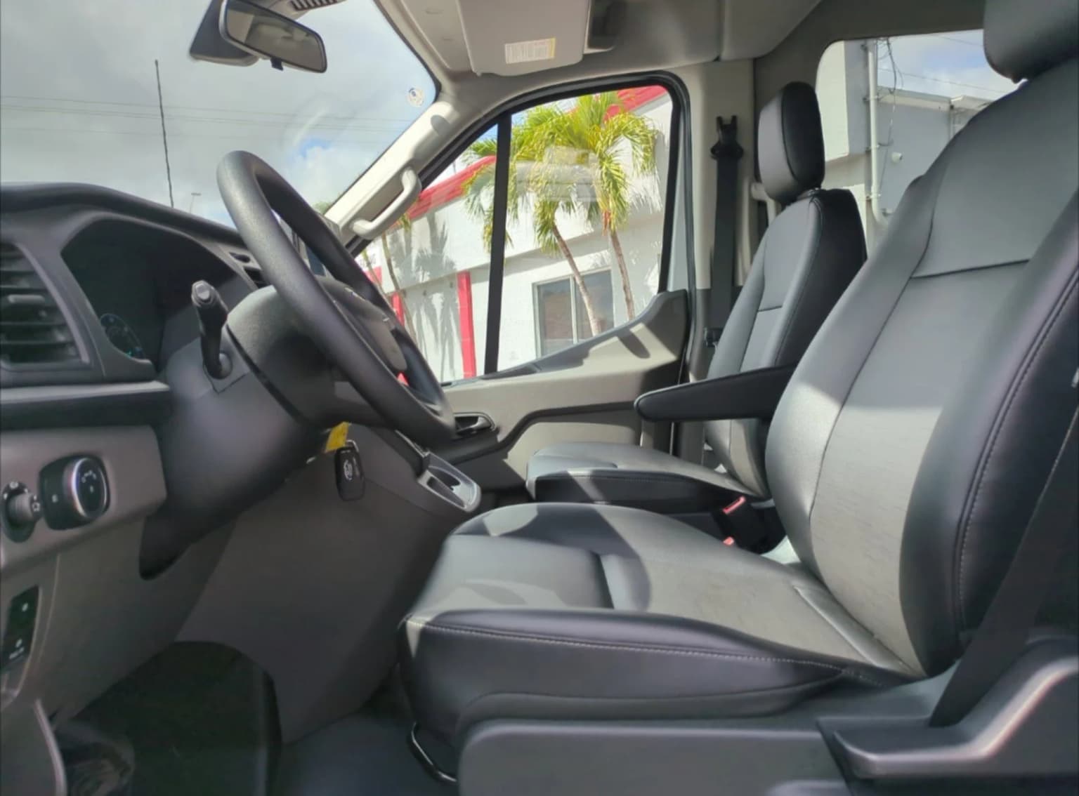 2025 Ford Transit Passenger Van - Image 4