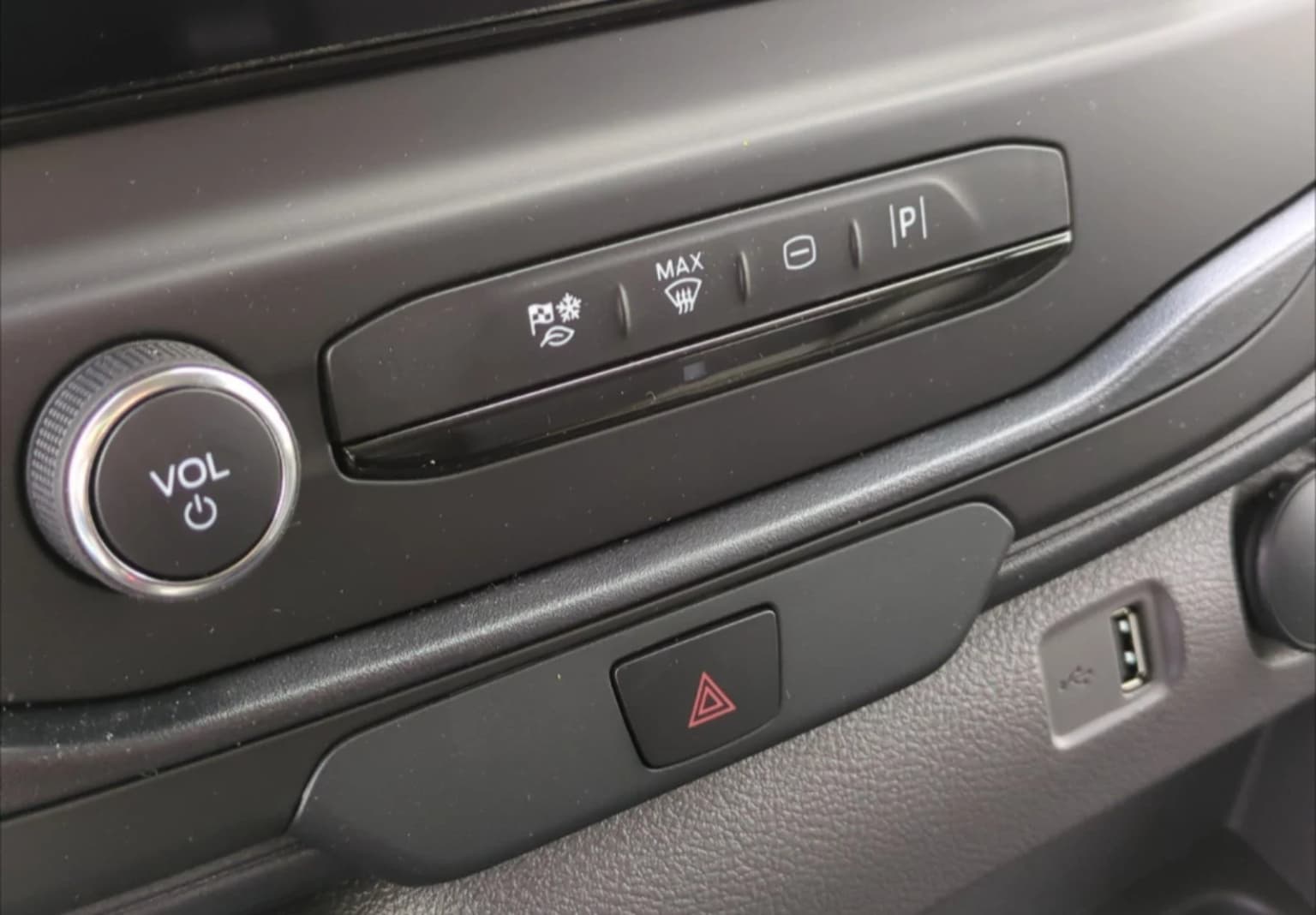 2025 Ford Transit Passenger Van - Image 5