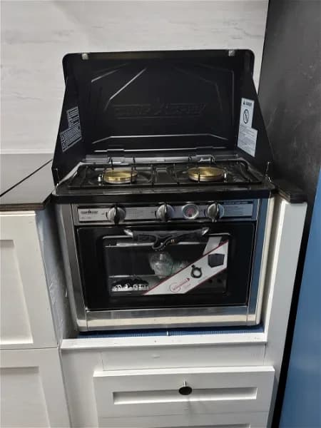 2006 Mercedes Benz Sprinter Van Conversion - Image 12