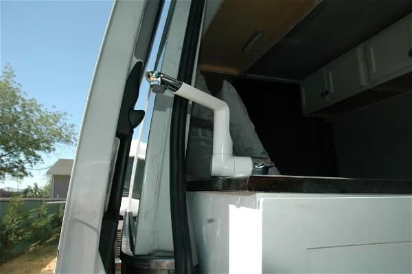2006 Mercedes Benz Sprinter Van Conversion - Image 13
