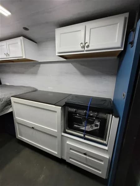 2006 Mercedes Benz Sprinter Van Conversion - Image 3
