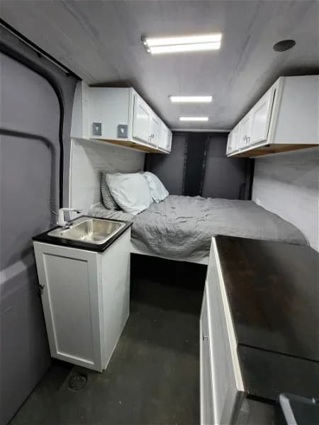 2006 Mercedes Benz Sprinter Van Conversion - Image 4