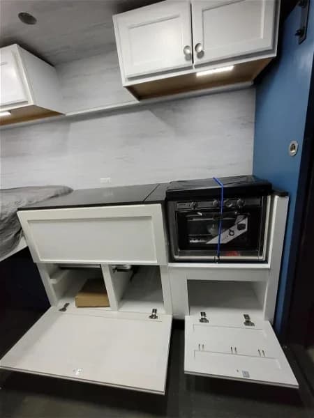 2006 Mercedes Benz Sprinter Van Conversion - Image 5