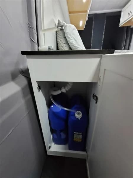 2006 Mercedes Benz Sprinter Van Conversion - Image 7