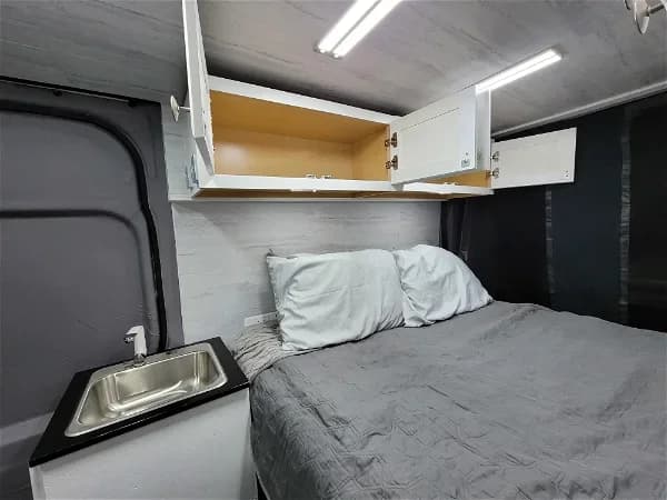2006 Mercedes Benz Sprinter Van Conversion - Image 8