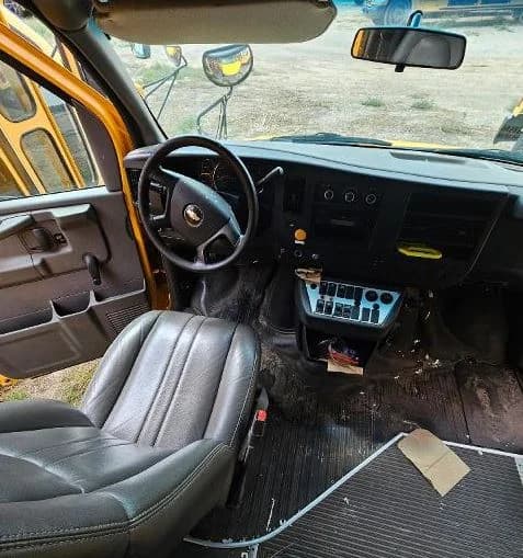 2009 Chevrolet Express School Bus - Image 4