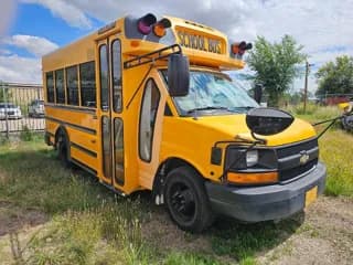2007 Chevrolet Express Cutaway bus