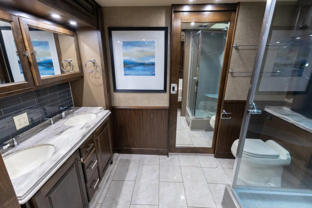 2019 Tiffin Phaeton 44OH Motorcoach Conversion - Image 16