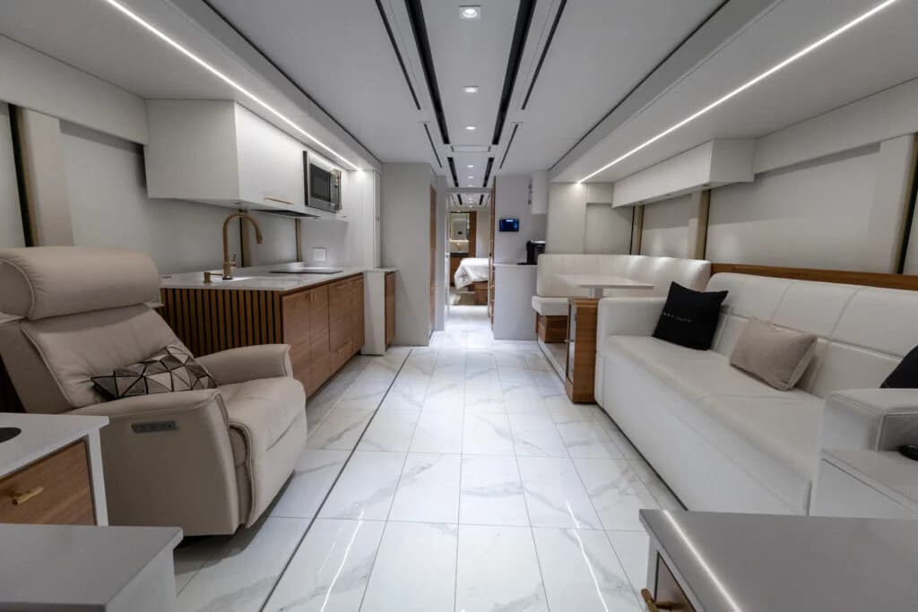 2024 Prevost Loki H3-45 Motorcoach - Image 7