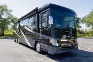 2018 Newmar Ventana 4037 bus