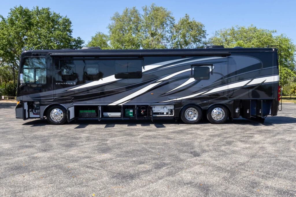 2018 Newmar Ventana 4037 Motorcoach - Image 19