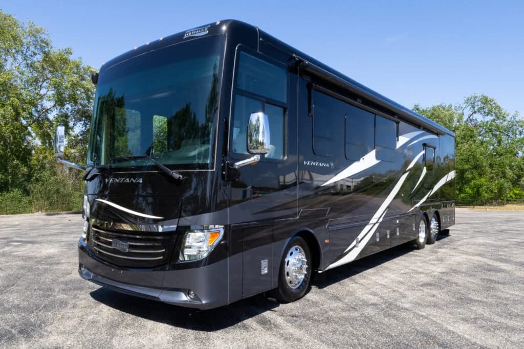 2018 Newmar Ventana 4037 Motorcoach - Image 4
