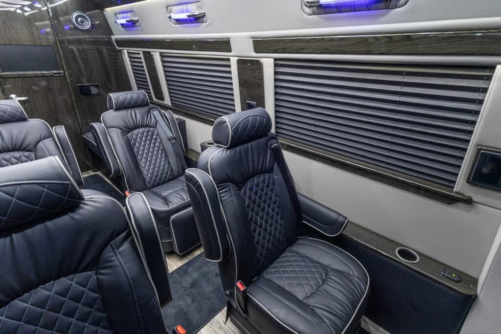 2024 Ultimate Coach XL Motorcoach - Image 10