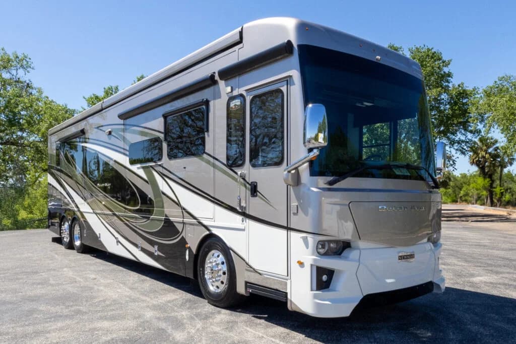 2021 Newmar Dutch Star Motorcoach - Image 1