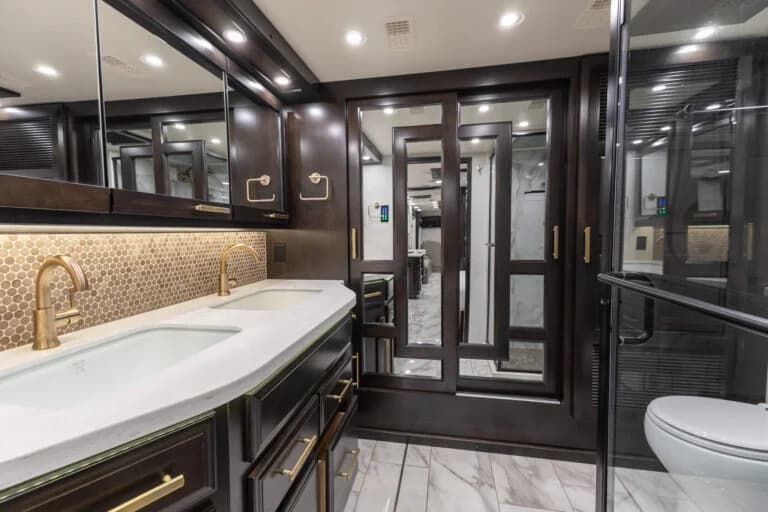 2022 Entegra Cornerstone 45B Motorcoach - Image 15