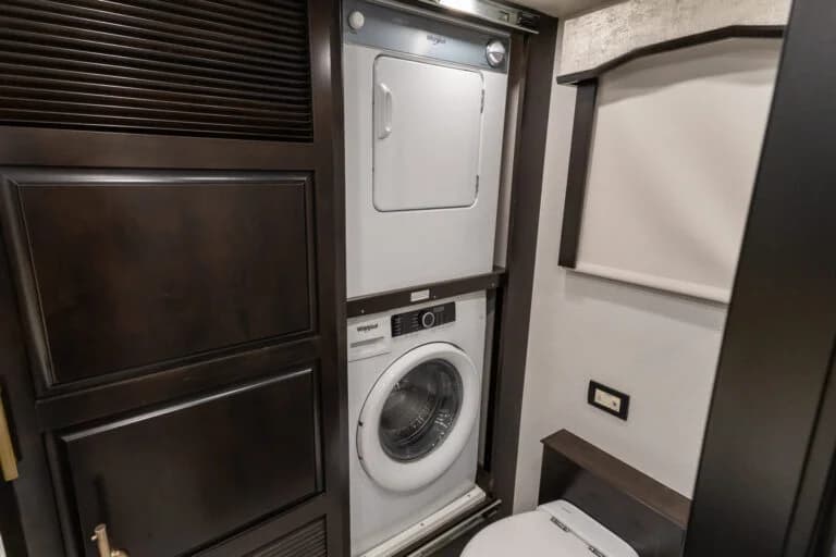 2022 Entegra Cornerstone 45B Motorcoach - Image 17