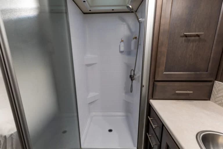 2021 Thor Palazzo Motorcoach - Image 17