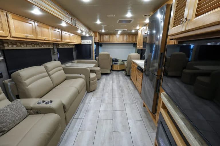 2021 Tiffin Allegro Red 38LL Motorcoach - Image 11