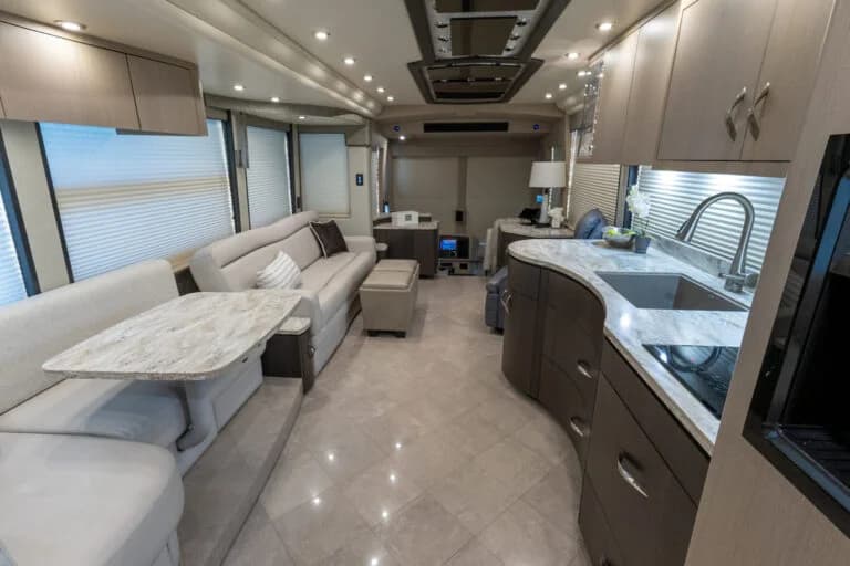 2022 Prevost Millennium H3-45 Motorcoach - Image 11