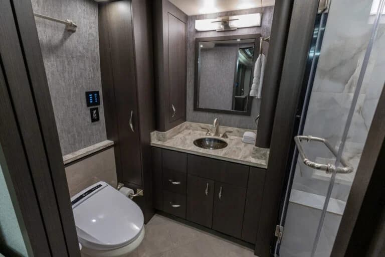 2022 Prevost Millennium H3-45 Motorcoach - Image 15
