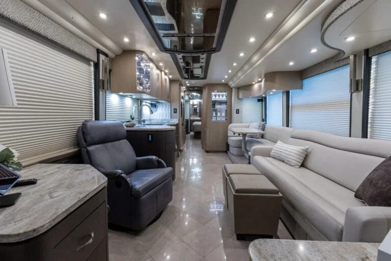 2022 Prevost Millennium H3-45 Motorcoach - Image 7
