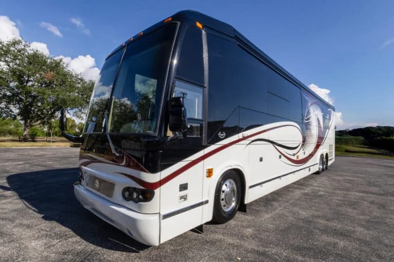 2009 Prevost Marathon H3-45 Motorcoach - Image 4