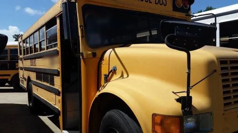 1990 International AmTran School Bus - Image 1
