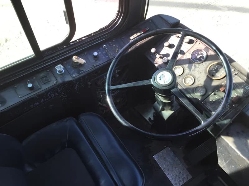 2000 Gillig Low Floor Transit Bus - Image 4