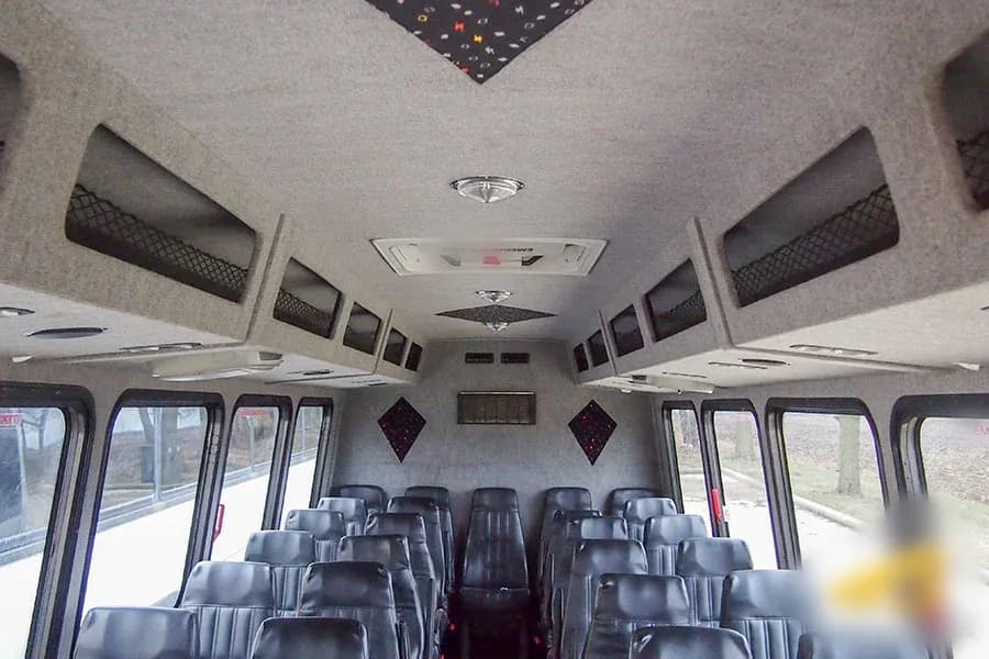 2008 Ameritrans M2 Shuttle Bus - Image 8