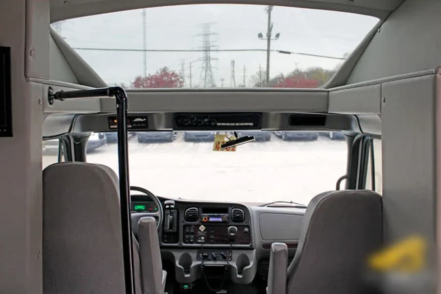 2018 Freigthliner S2C Turtle Top Shuttle Bus - Image 6