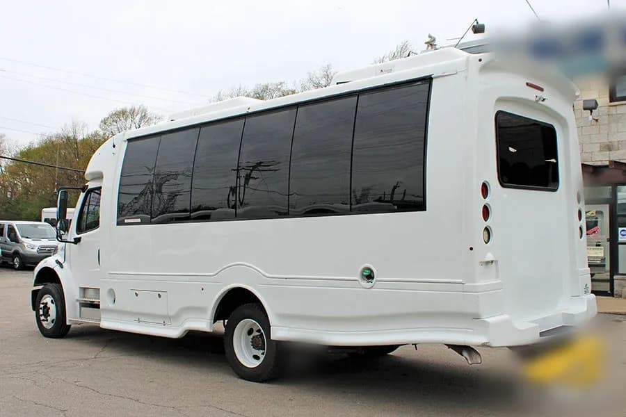 2018 Freightliner S2 Turtle Top Shuttle Bus - Image 3