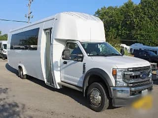 2020 Ford F550 bus