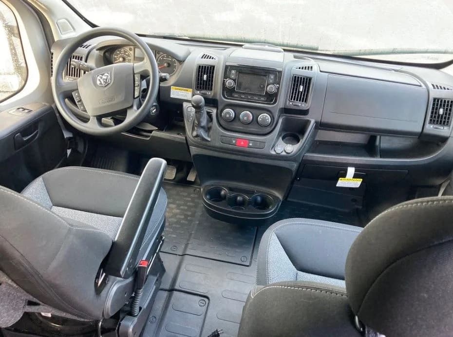 2022 Winnebago Solis 4P Mini RV - Image 7