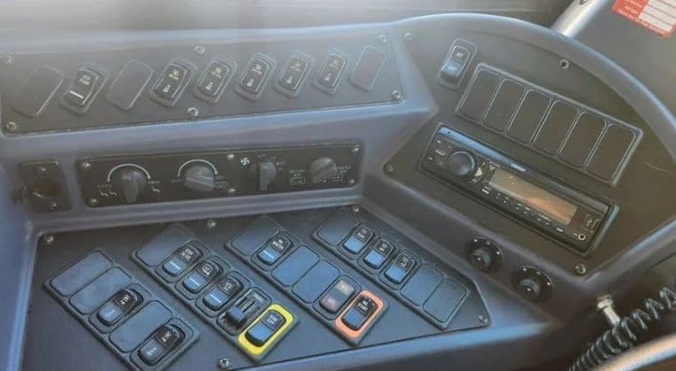 2017 Blue Bird Vision School Bus - Image 7