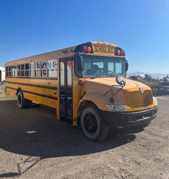 2010 IC CE School Bus - Image 2
