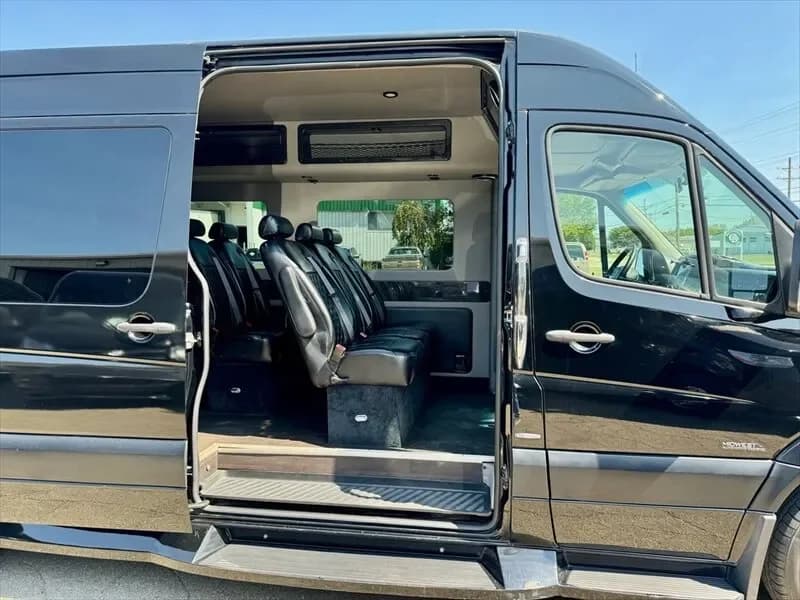 2015 Mercedes Benz Sprinter Passenger Van - Image 4