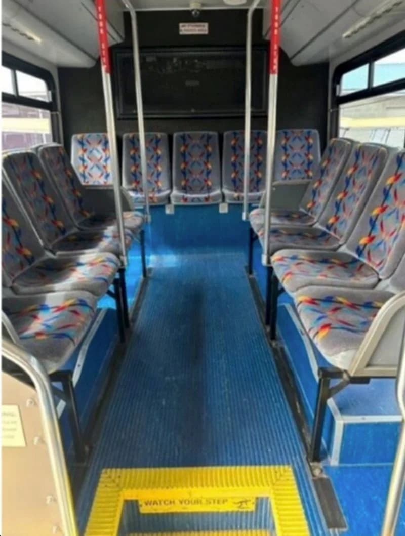 2016 El Dorado Ez Rider 32 ft Transit Bus - Image 2
