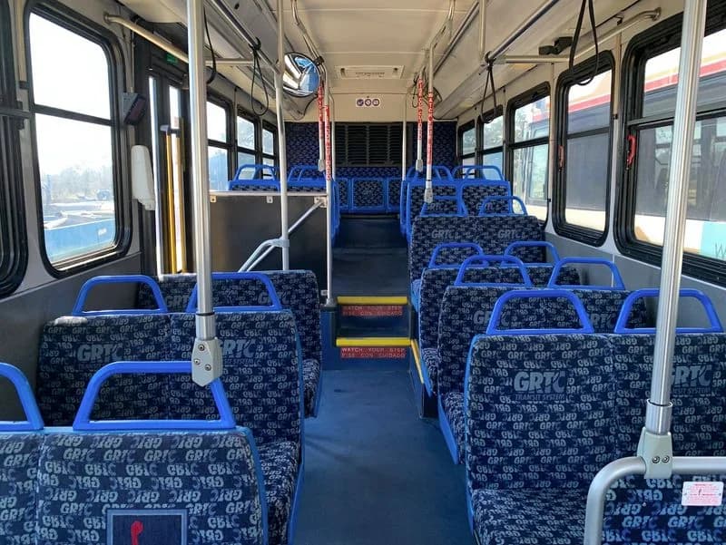 2010 Gillig G27D102N4 Low Floor Transit Bus - Image 2
